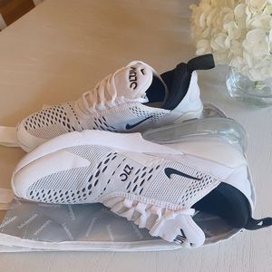 Women’s Nike Air Max 270